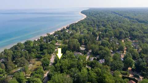15853 Lakeshore Road, Union Pier, MI 49129