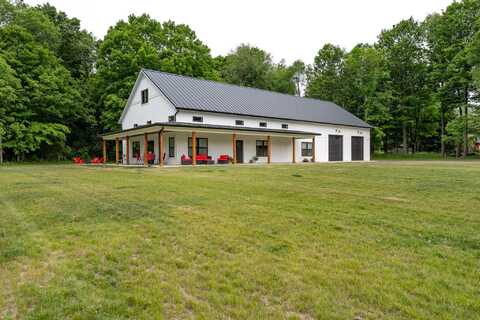 9673 N 27th Street, Richland, MI 49083