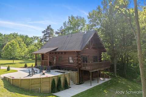 5820 Grace Highway, Sunfield, MI 48890