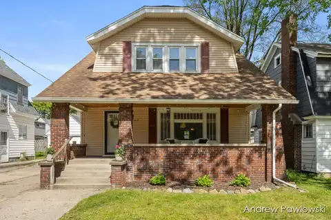 1112 Calvin Avenue SE, Grand Rapids, MI 49506