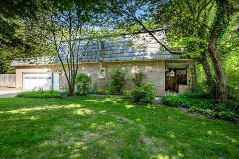 326 Timber Drive, Coloma, MI 49038