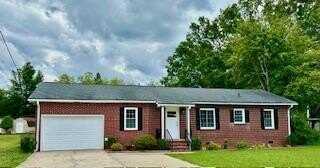 1118 Cornelia Cr, Greenwood, SC 29646