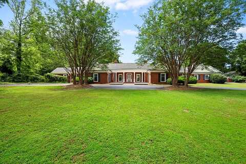 106 Pinecrest Dr, Greenwood, SC 29649