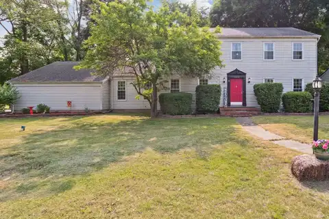 52875 Brookdale Drive, South Bend, IN 46637
