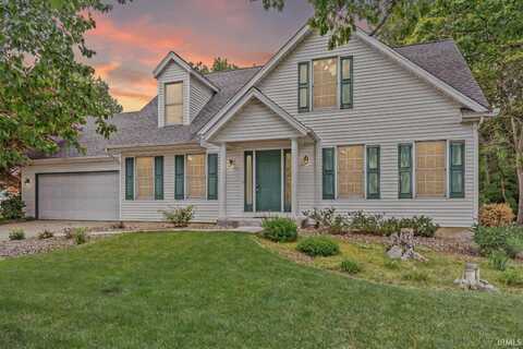 51062 Oak Hollow Lane, South Bend, IN 46628