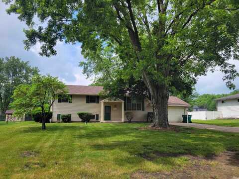18411 Westover Drive, South Bend, IN 46637