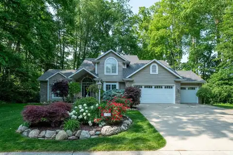 2166 Willow Creek Drive, Mishawaka, IN 46545