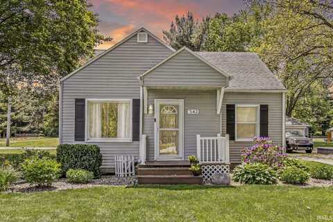542 E Michigan Street, New Carlisle, IN 46552