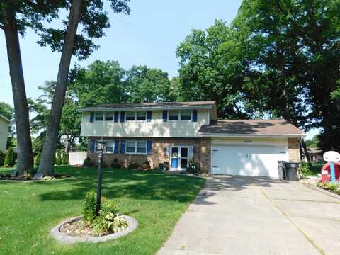 53341 Crestview Drive, South Bend, IN 46635