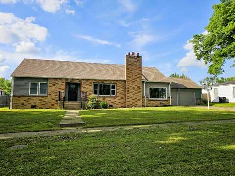 107 W Poplar Street, El Dorado Springs, MO 64744