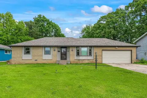 2711 E Stanford Street, Springfield, MO 65804