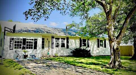 1707 Witt Drive, El Dorado Springs, MO 64744