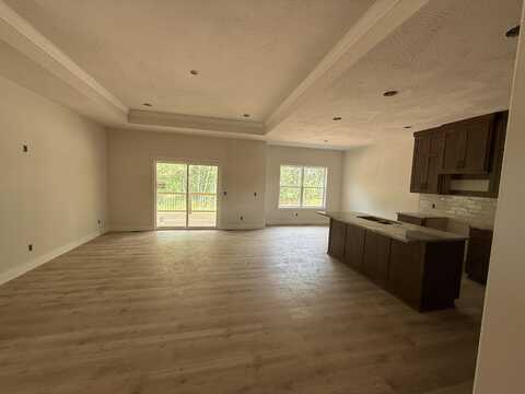 1442 N Collins Drive, Republic, MO 65738