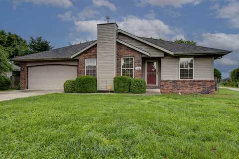 704 N Delaware Avenue, Republic, MO 65738