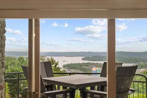 130 Royal Vista Drive, Branson, MO 65616