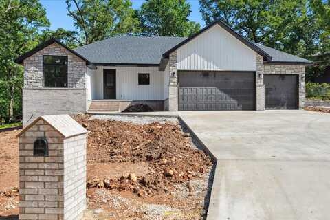 1239 W Arlington Court, Springfield, MO 65803