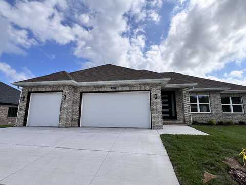 2090 N Silver Charm Avenue, Springfield, MO 65802