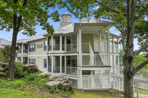 605 Ozark Mountain Resort Drive, Kimberling City, MO 65686