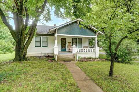 601 S Madison Avenue, Aurora, MO 65605