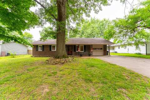 1031 S Birum Avenue, Bolivar, MO 65613