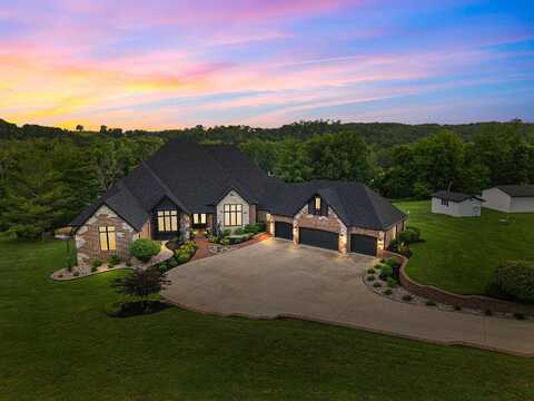 621 S Woodhaven Road, Nixa, MO 65714