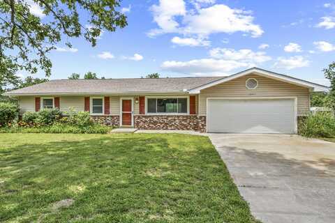 7047 W Lone Oak Street, Springfield, MO 65803