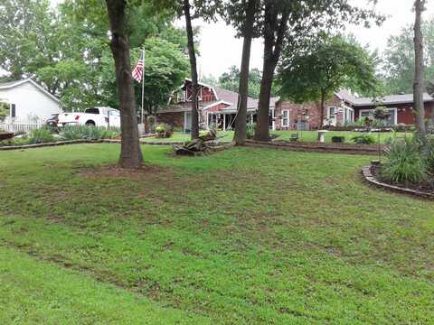 701 Spears Ave Avenue, Crane, MO 65633