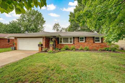 3449 N Rogers Avenue, Springfield, MO 65803