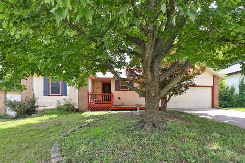 5704 S Franklin South Avenue, Springfield, MO 65810