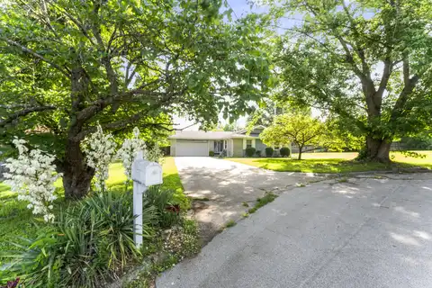 3752 S Moreland Court, Springfield, MO 65807