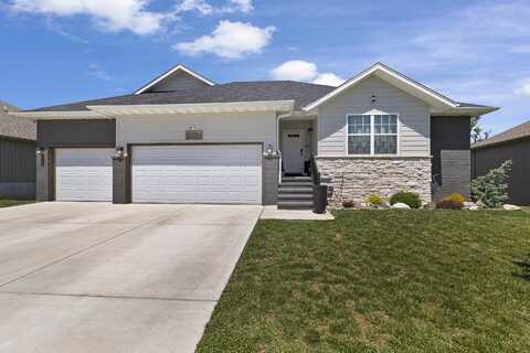 872 W Elmwood Circle, Nixa, MO 65714