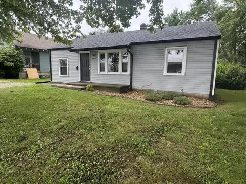 2152 E Cairo Street, Springfield, MO 65802