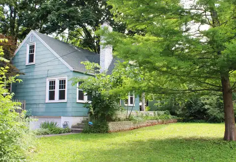704 W Tracy Street, Springfield, MO 65807