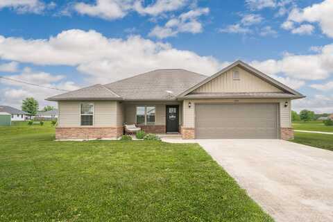 1054 Thoroughfare Street, Seymour, MO 65746