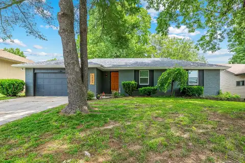 2835 E Linwood Street, Springfield, MO 65804