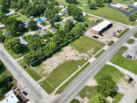 1302 W Broadway Street, Bolivar, MO 65613