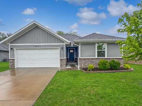 3824 N Spring Branch Avenue, Springfield, MO 65803