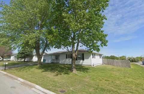 2707 W Chicago Street, Springfield, MO 65803