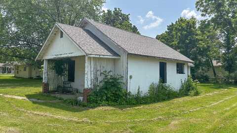 401 W Clouse Street, Mountain Grove, MO 65711