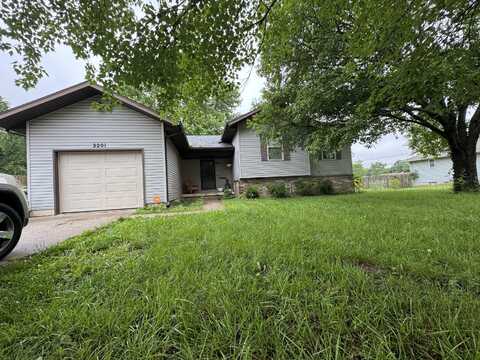 2201 S 14th Street, Ozark, MO 65721