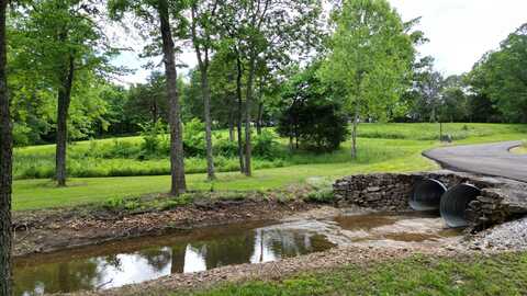 4269 S 93rd Road, Bolivar, MO 65613