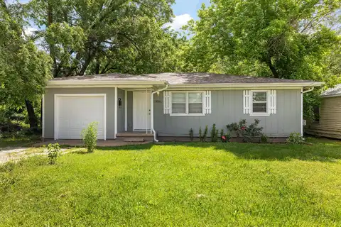 1800 N Golden Avenue, Springfield, MO 65802