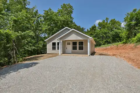 302 E College Street, Crane, MO 65633