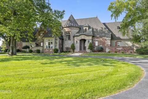 4156 E Division Street, Springfield, MO 65802