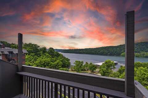 150 Sunken Forest Dr, Forsyth, MO 65653