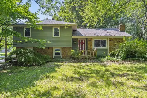 5527 S Honeysuckle Lane, Battlefield, MO 65619