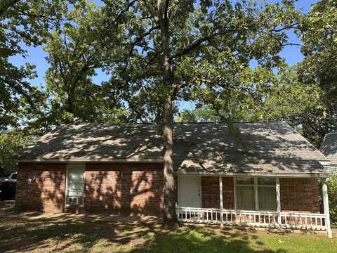 130 Wichita Avenue, Forsyth, MO 65653
