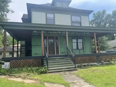 415 W Mccord Street, Neosho, MO 64850