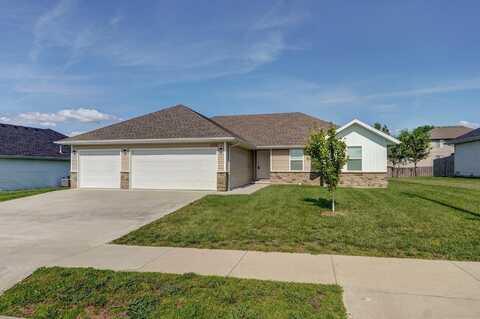 1366 S Olde Savannah Avenue, Republic, MO 65738