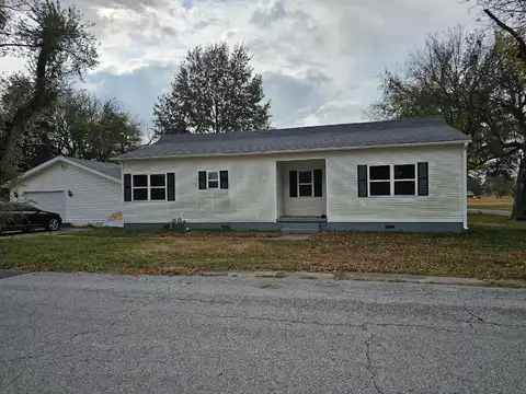 1101 E 18th Street, Lamar, MO 64759